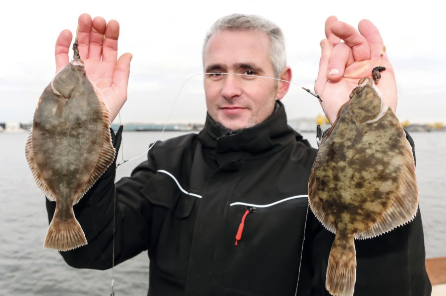 Founder caught using a multi-hook wire boom rig