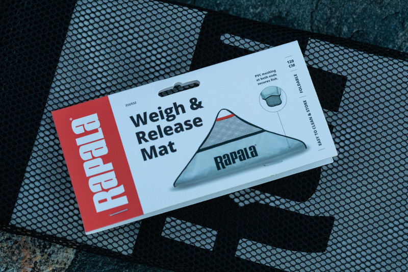 A closer look at the new Rapala landing mat and weight sling - SeaAngler