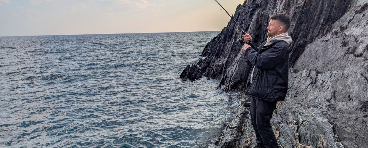 The Snowbee DeepBlue spinning rod in action being used by Ben