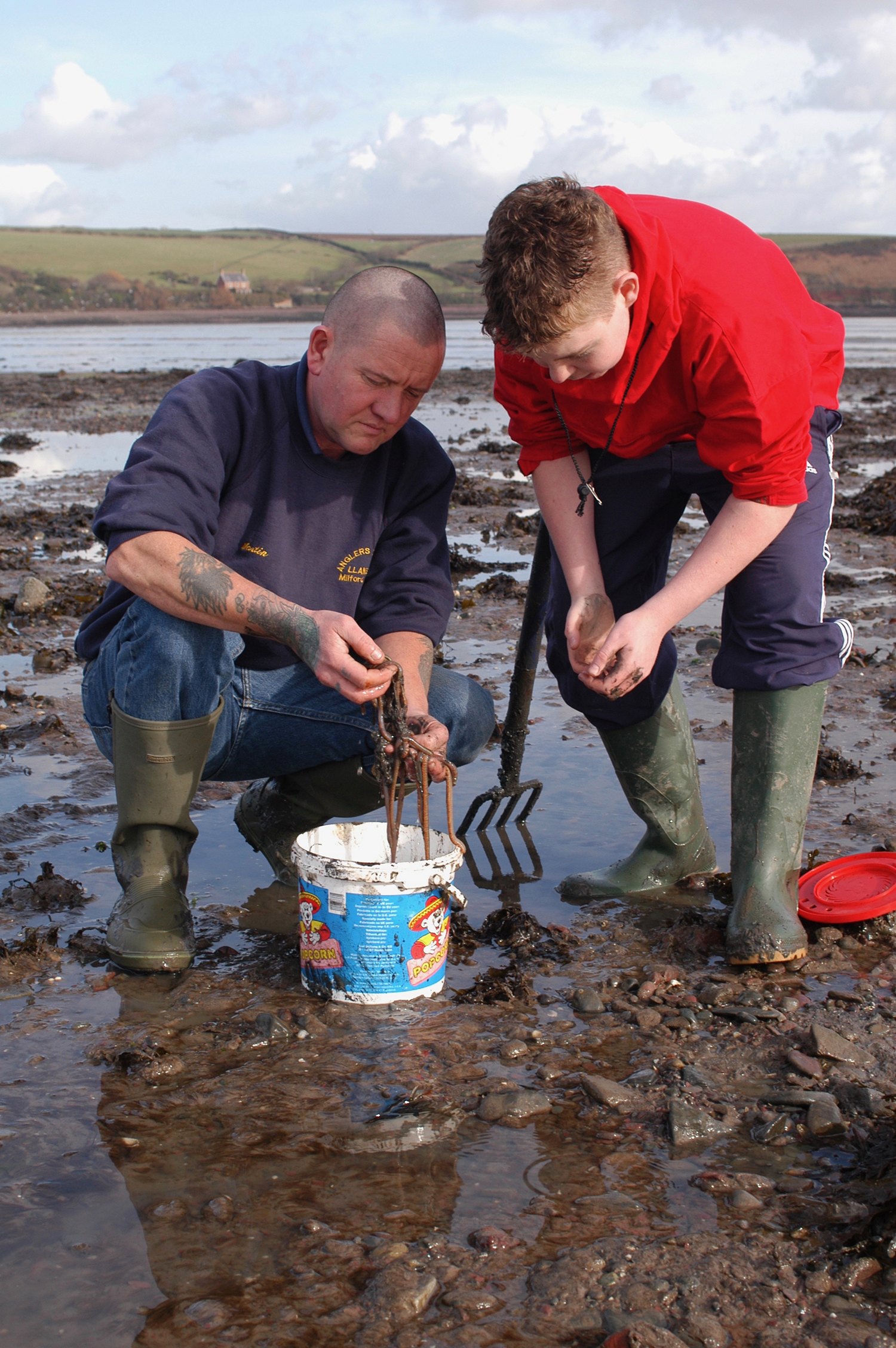 Collecting the ragworms