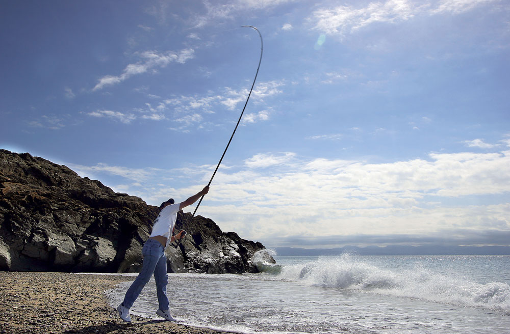 Shore Fishing at Gwynedd's Prolific Pwllheli Beach - SeaAngler