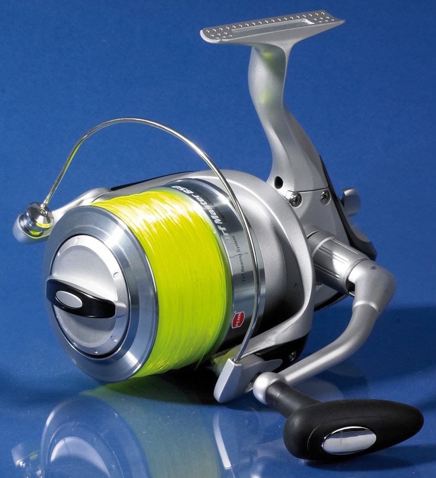 Penn Surfmaster Fixed Spool Fishing Reel - SeaAngler